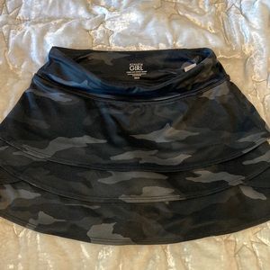 Athleta Girl Black Camo Skort Size XS/6